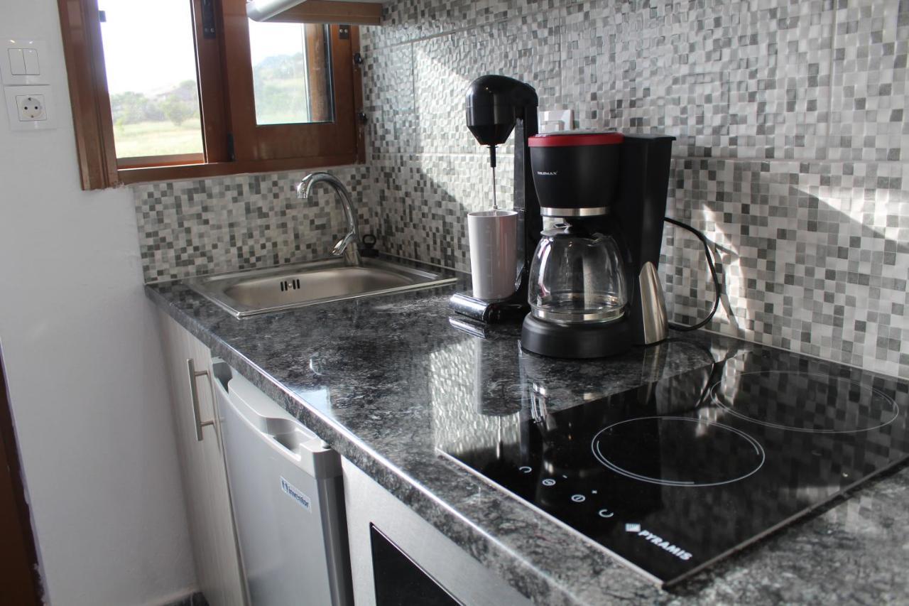 Vakis Apartments Romanon Екстер'єр фото